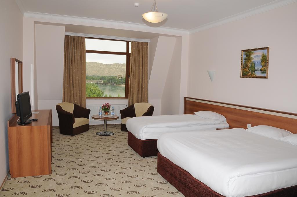 River Side Hotel Mingəçevir Zimmer foto